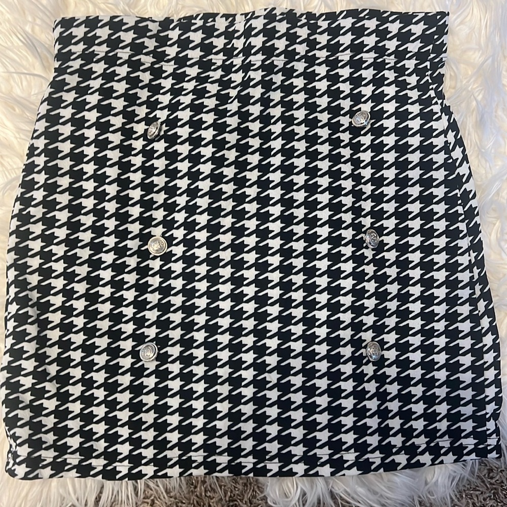 Black checkered skirt